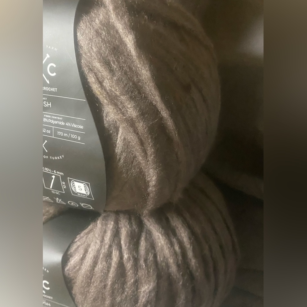 K+C PLUSH Yarn - Picture 7 of 9